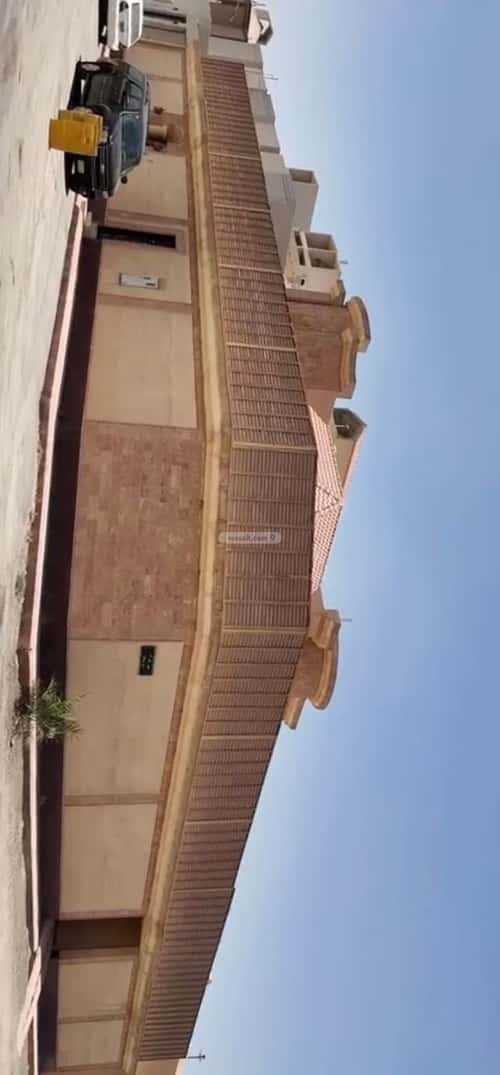 فيلا 900 متر مربع شمالية شرقية على شارع 20م عكاظ، جنوب الرياض، الرياض