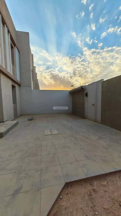 فيلا 250 متر مربع واجهة شمالية ب 8 غرف مطار الملك خالد الدولي، شمال الرياض، الرياض