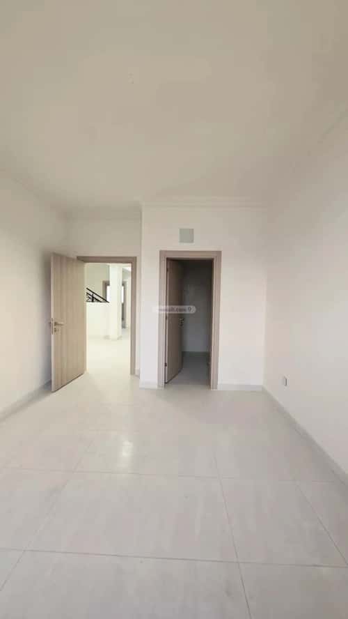 Villa 250 SQM Facing North with 8 Bedrooms King Khalid Int.Airport, North Riyadh, Riyadh
