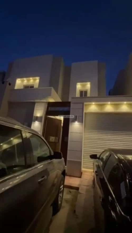 فيلا 260 متر مربع شمالية شرقية على شارع 15م اليرموك، شرق الرياض، الرياض
