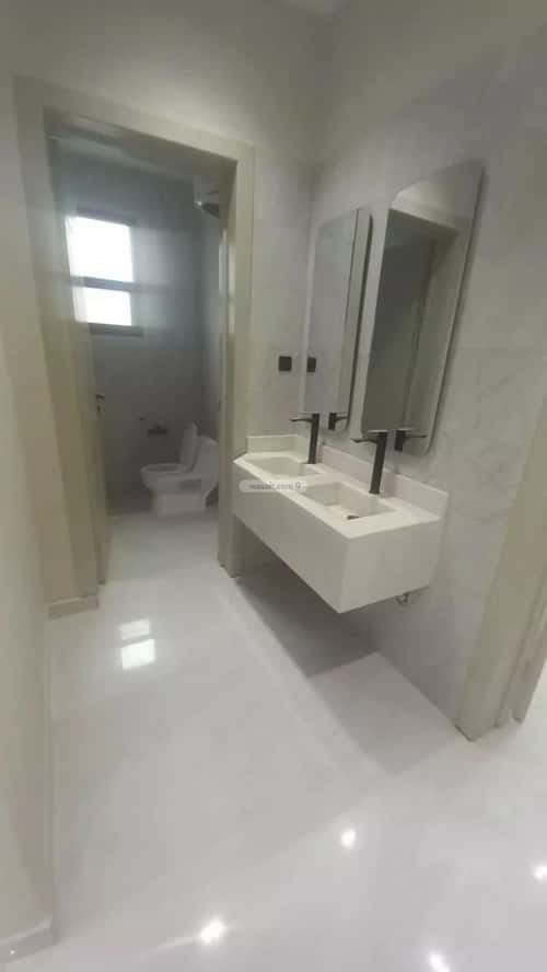 Apartment 174.13 SQM with 5 Bedrooms Al-Janadriyah, East Riyadh, Riyadh