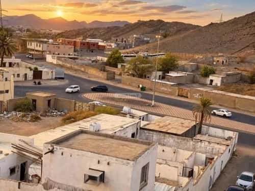 Rest House 921.04 SQM Facing East on 38m Width Street Aomra, Makkah Al Mukarramah