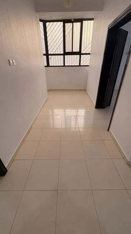 Floor 400 SQM with 5 Bedrooms Al-Khaleej, East Riyadh, Riyadh