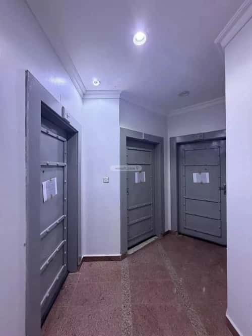 Building 400 SQM Facing East Ishbiliyah, East Riyadh, Riyadh