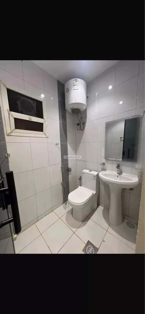 Building 750 SQM Facing North Al-Muanisiyah, East Riyadh, Riyadh