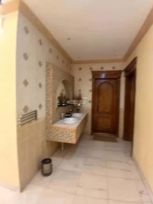 Villa 562.5 SQM Facing North with 7 Bedrooms Al-Hamra, East Riyadh, Riyadh