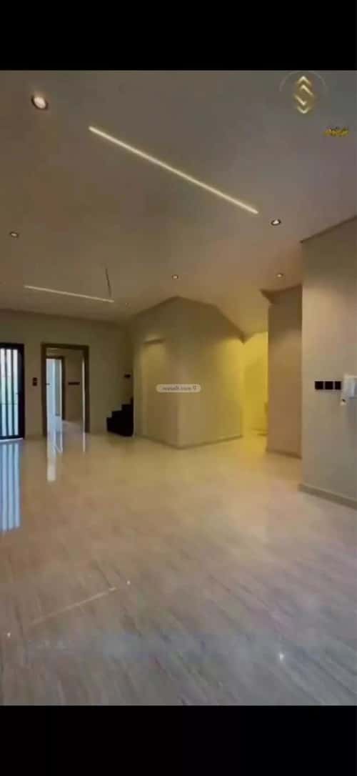 فيلا 273.32 متر مربع شمالية على شارع 18م الصواري، الخبر