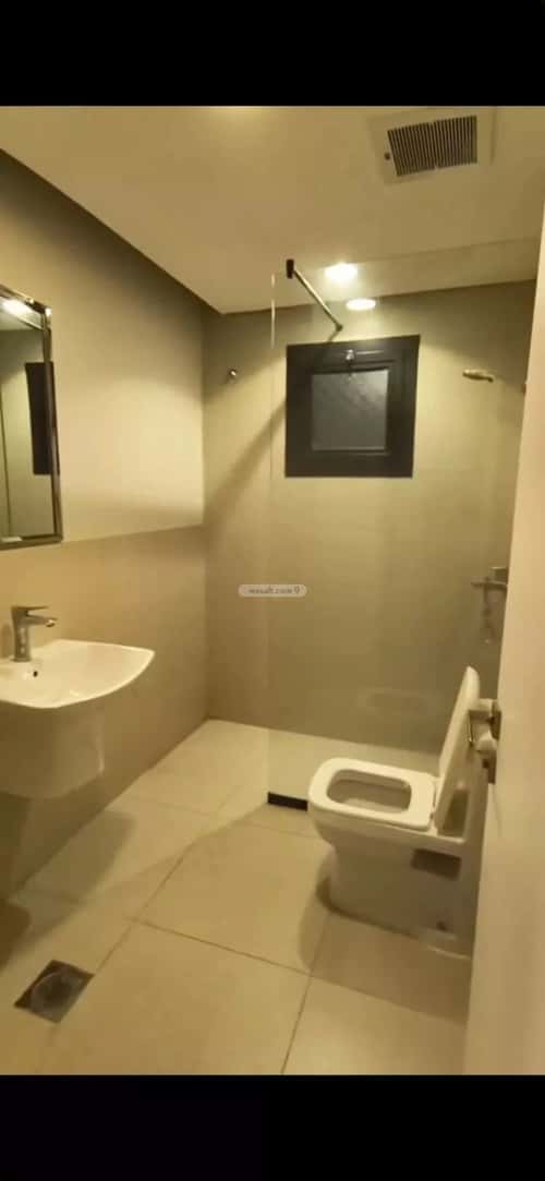 Apartment 200 SQM with 4 Bedrooms Al Malek Abdoulazez Airport, Jeddah