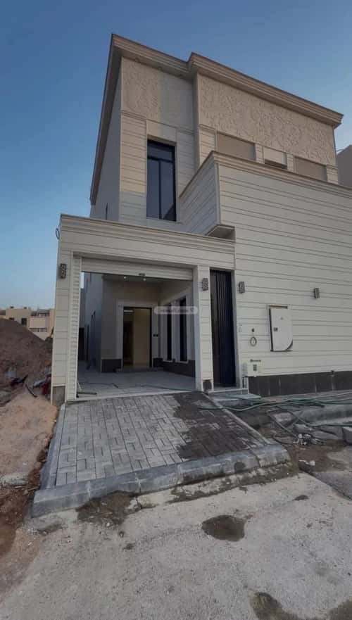 فيلا 258.27 متر مربع شمالية على شارع 15م السعادة، شرق الرياض، الرياض