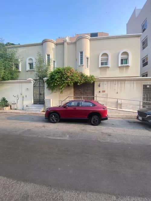 فيلا 300 متر مربع شمالية على شارع 12م الزهراء، شمال جدة، جدة