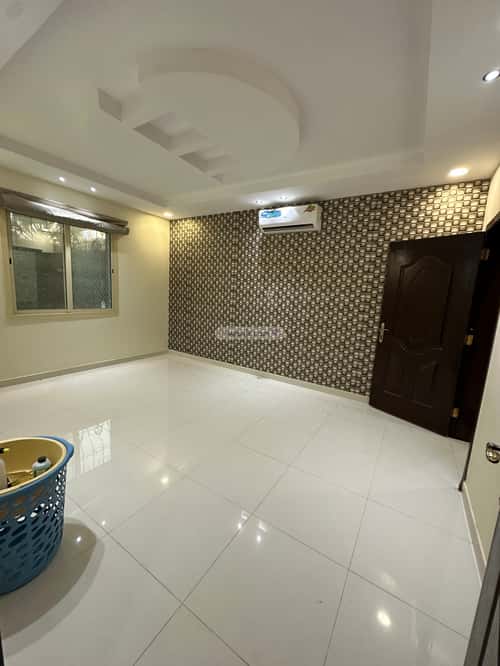 Building 500 SQM Facing South King Fahad Dist, Aldammam
