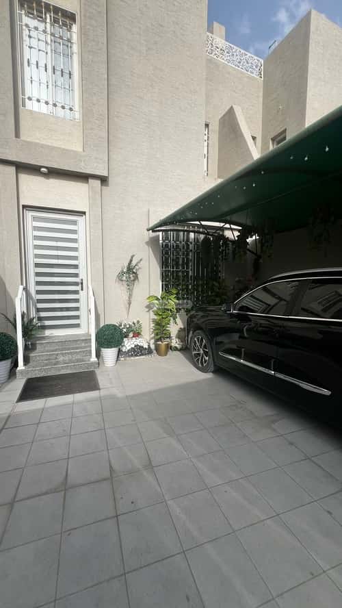 فيلا 232.09 متر مربع شمالية على شارع 15م طيبة، الدمام