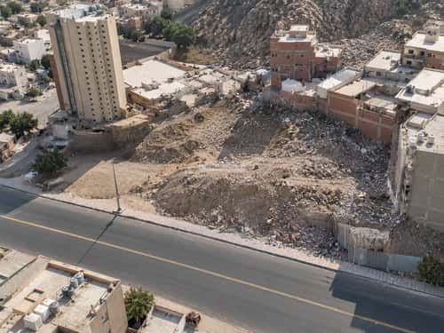 أرض بمساحة 157.60م2 بحي الطندباوي - محلة جرول