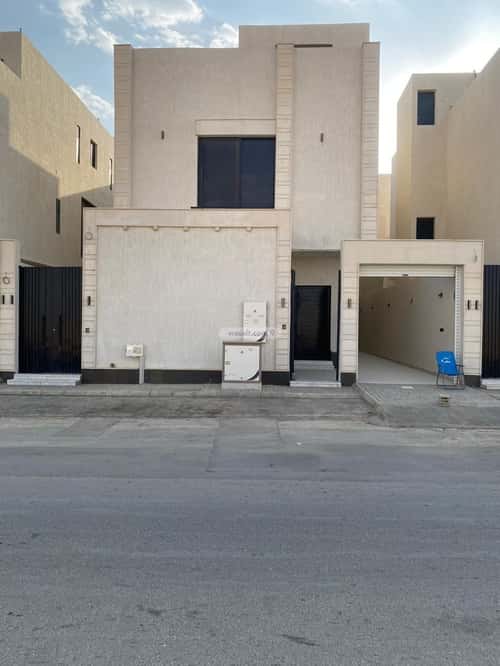 فيلا 254.51 متر مربع شرقية على شارع 15م الجنادرية، شرق الرياض، الرياض