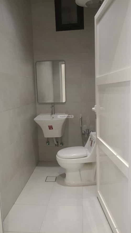 Villa 260.24 SQM Facing South with 5 Bedrooms Al-Janadriyah, East Riyadh, Riyadh
