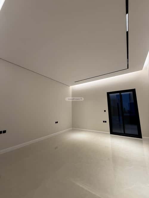 Villa 450 SQM Facing North East on 25m Width Street Al-Mahdiyah, West Riyadh, Riyadh