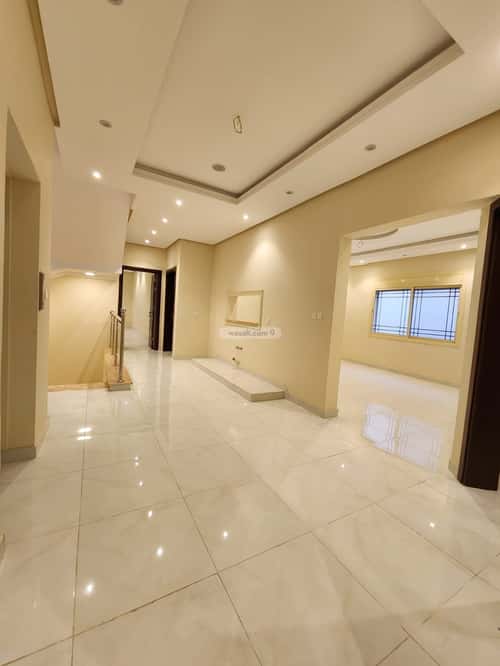 Semi-Furnished Villa 487 SQM Facing West Al Swaryee, North Jeddah, Jeddah