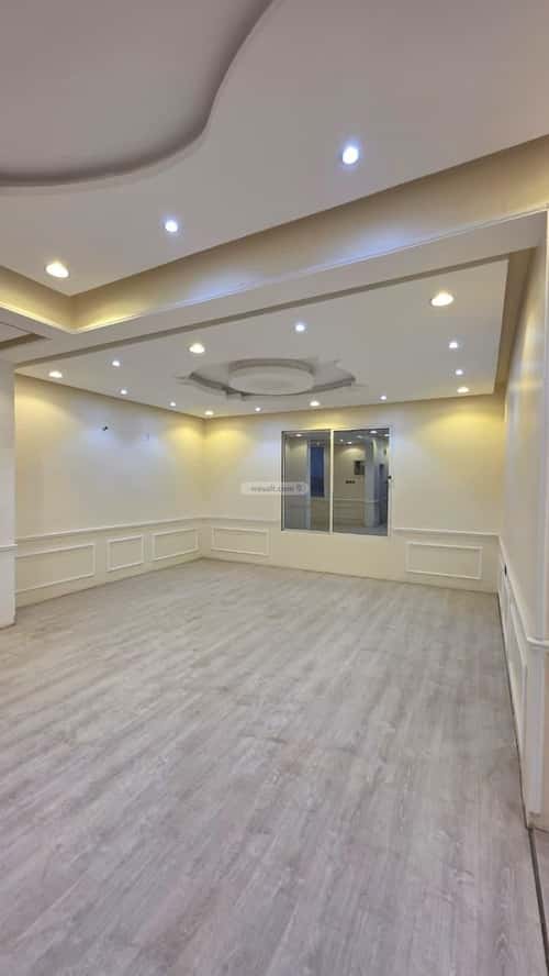 Building 825 SQM Facing South Al Rughamah, East Jeddah, Jeddah