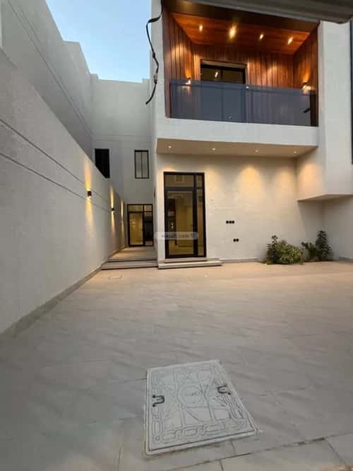 Villa 407.26 SQM Facing South on 15m Width Street Al-Muanisiyah, East Riyadh, Riyadh