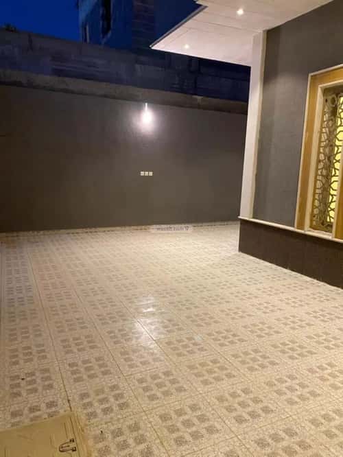Villa 450 SQM Facing East on 20m Width Street Al-Mahdiyah, West Riyadh, Riyadh