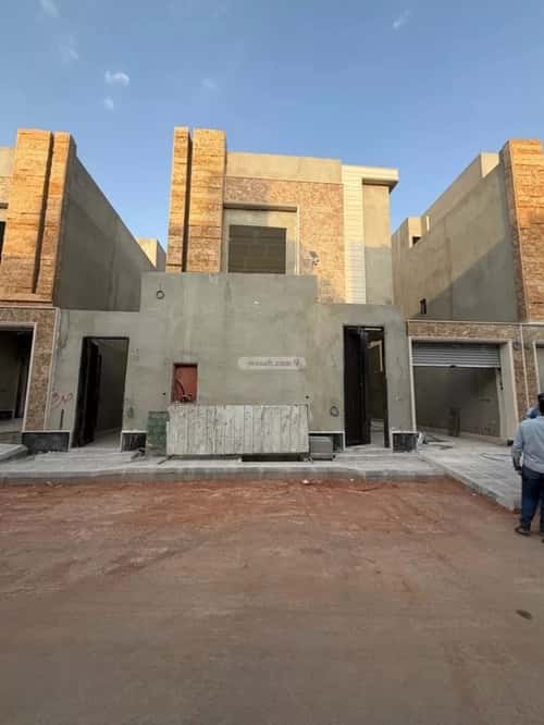 Villa 300 SQM Facing West on 15m Width Street Al-Muanisiyah, East Riyadh, Riyadh