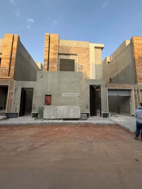 Villa 300 SQM Facing West on 15m Width Street Al-Muanisiyah, East Riyadh, Riyadh