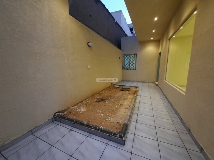 فيلا 320 متر مربع مع شقة واجهة شمالية الدار البيضاء، جنوب الرياض، الرياض