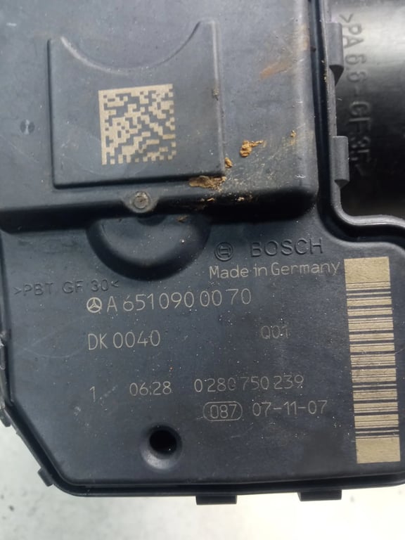 A6510900070 A6510900028 A6510901437 THROTTLE BODY for MB