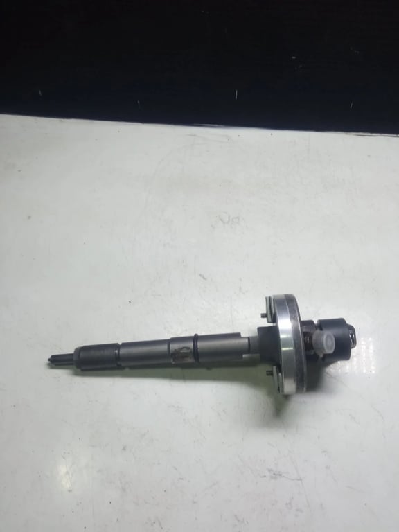 16600 DB002 0445110 FUEL INJECTOR