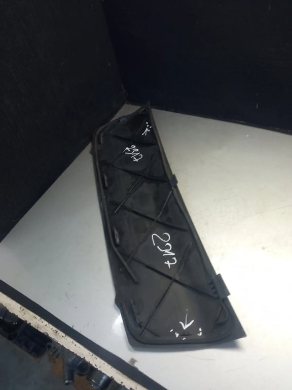 A6398840022 AIR FILTER COVER TRIM for MB