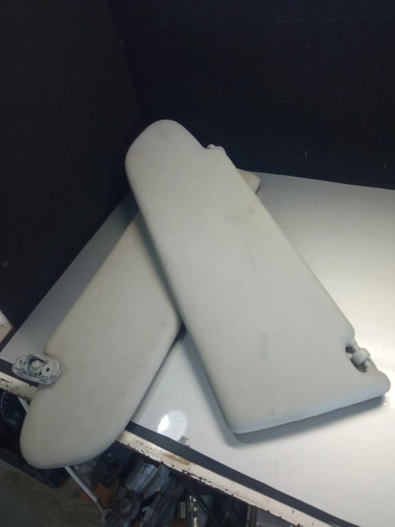 7H0857552C 7H1857551R SUN VISOR for VW T5