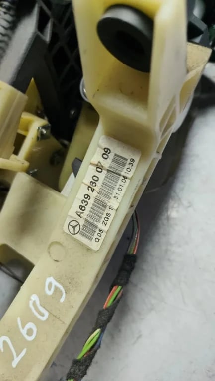 A6395450432 A6395450432 A6392670064 MB VITO switching lever