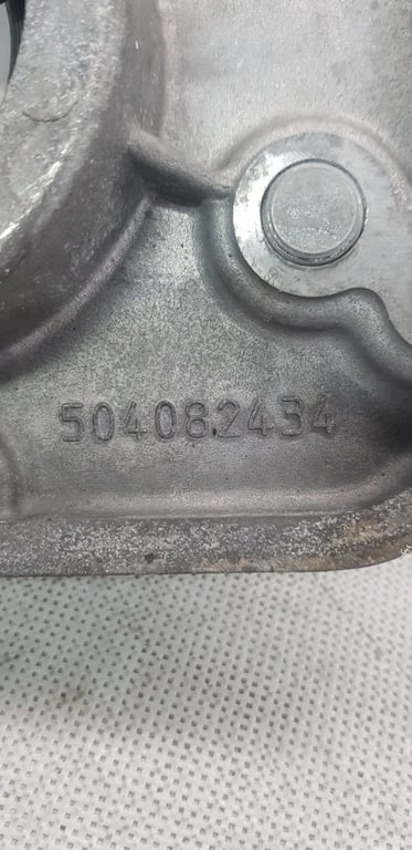 504082434 crankshaft cover for IVECO