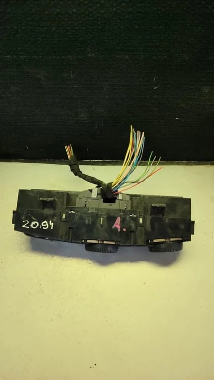 A9068302085KZ CLIMATE CONTROL UNIT for MB