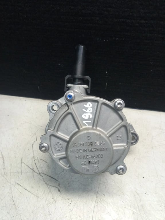 A6512300165 VACUUM PUMP for MB