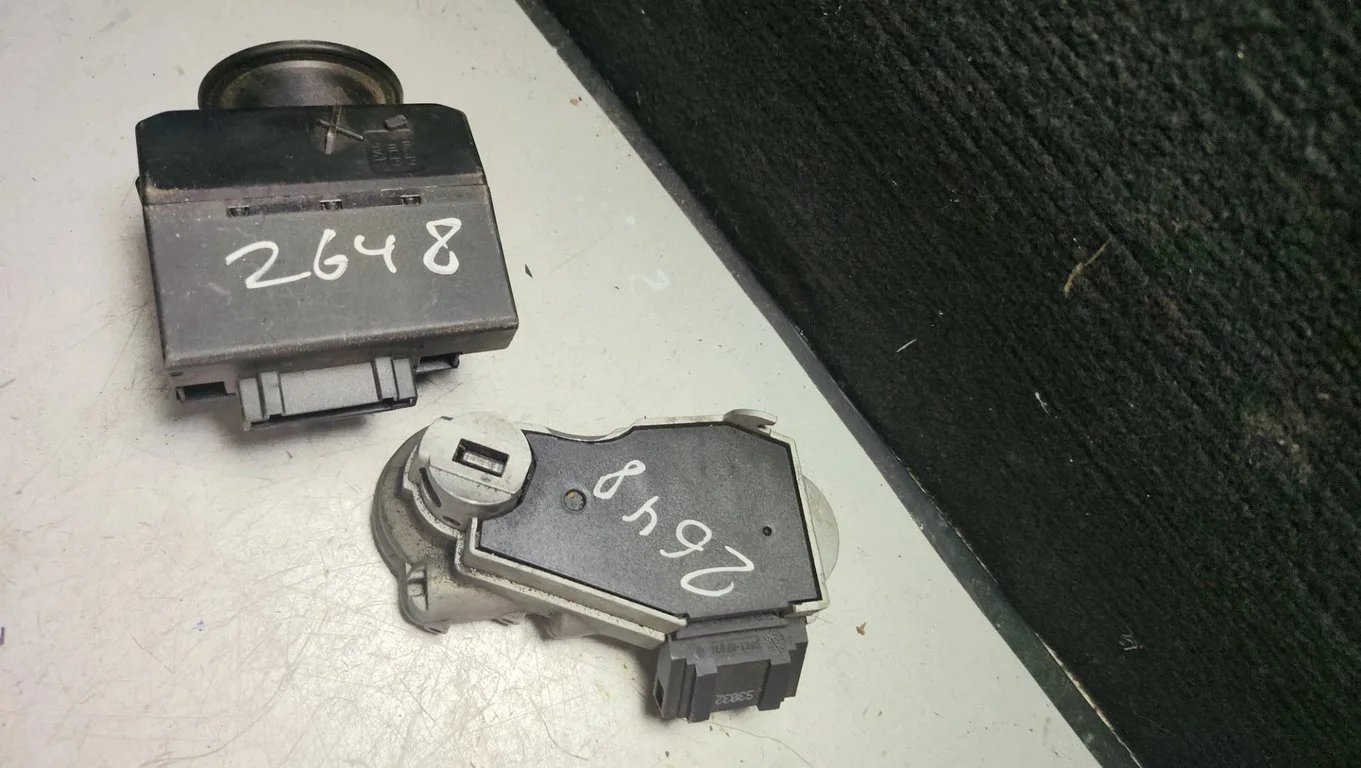 2115451008 A2034621130 IGNITION LOCK AND KEY for MB