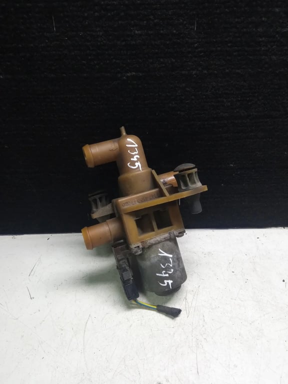 0018300684 MB Water heater control valve