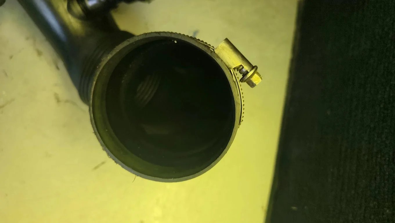 A6120160781 A6120940808 Turbo air intake inlet pipe/hose FOR MB ML 2.7