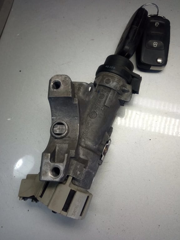 6R0905851 7E1858036 IGNITION LOCK for VW