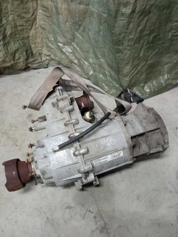 P52099360AD Jeep Grand Cherokee Gearbox Transfer Box Case
