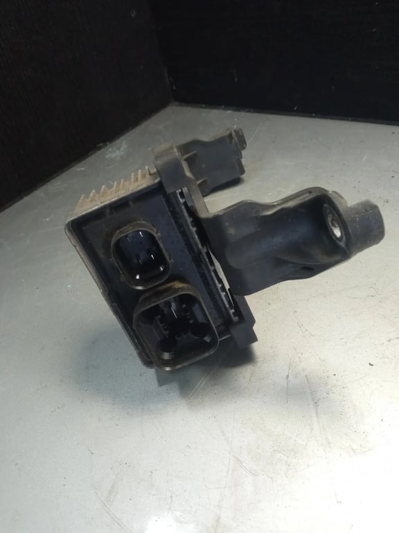 CC1112B533AB CC11-12B681-AB Glow plug relay for FORD