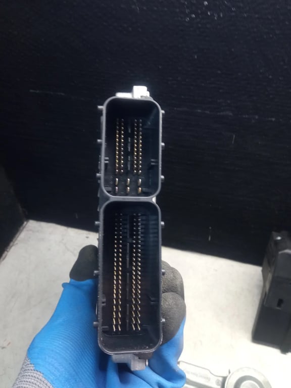 A6511501879 76786896 A6399007100 A0375456132 ECU for MB