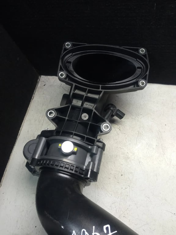 A6510900070 A6510900028 A6510901437 THROTTLE BODY for MB