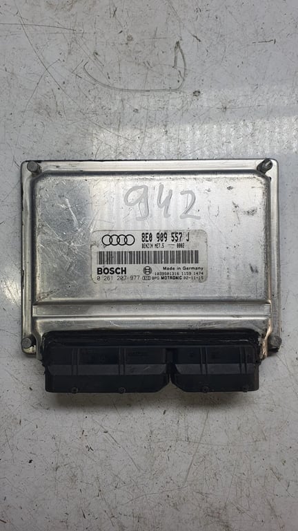 8E0909557J 0261207977 1039S01316 ECU for AUDI A4