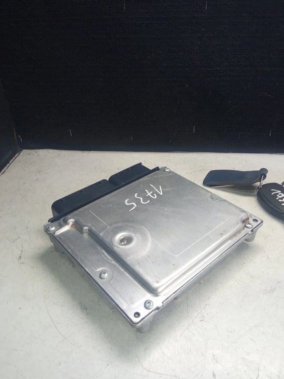 A6461530491 0281011789 ECU for MB with 2 KEYS