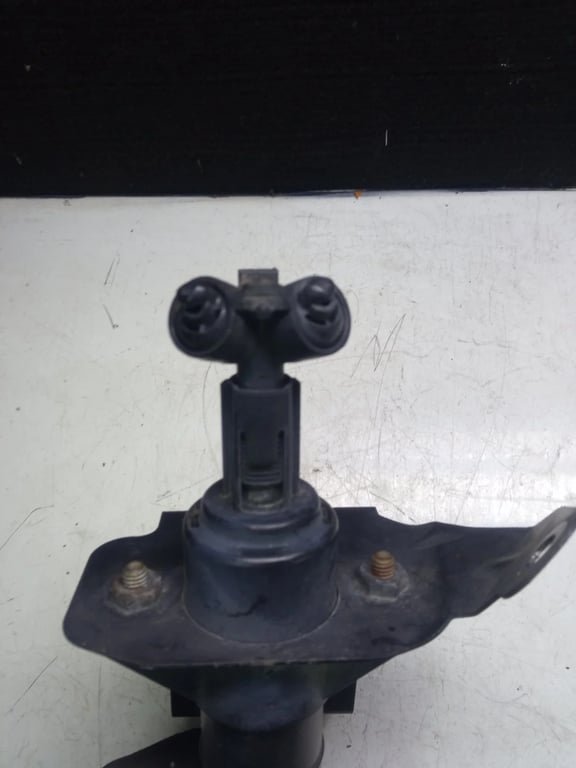A9068690214 A9068600247 headlight washer spray nozzle