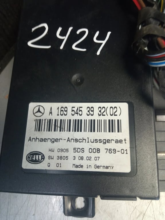 A1695453932 TOW BAR CONTROL MODULE FOR MB 906