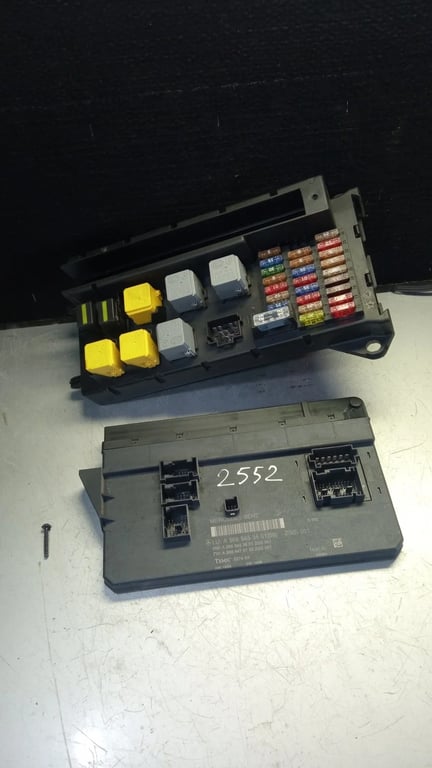 9065450001 A9065453401 FUSEBOX AND SAM UNIT FOR MB
