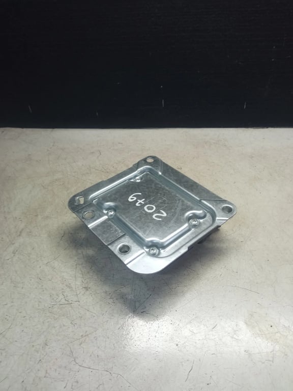 A0009010201 0285010900 ECU for MB