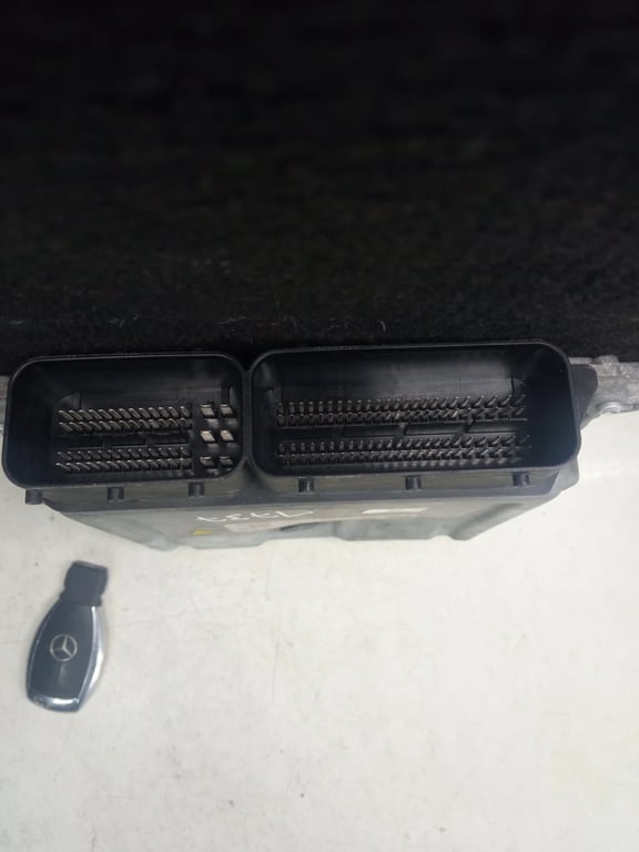 A6421504477 0281013990 ECU for MB with 1 KEY